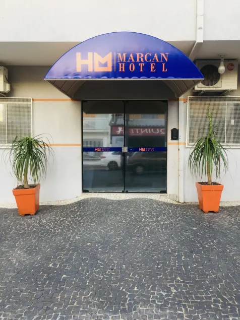 Hotel Marcan - Indgang