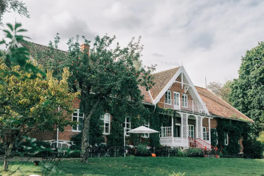 Tastecelebration Residence - Image 1