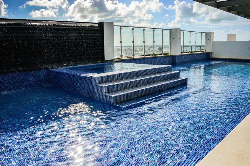 The Watermark Hotel - Image 1