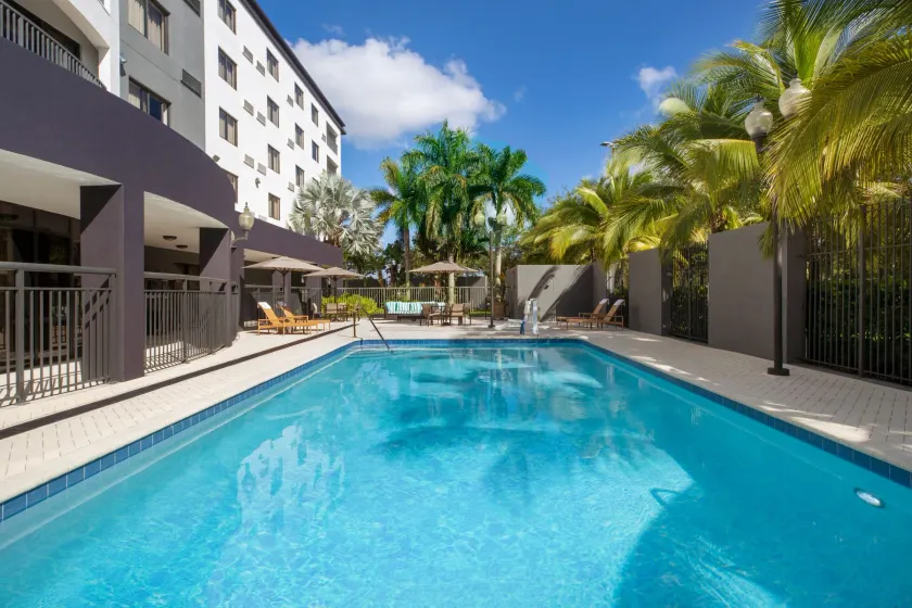 Courtyard by Marriott Miami at Dolphin Mall - Image 1