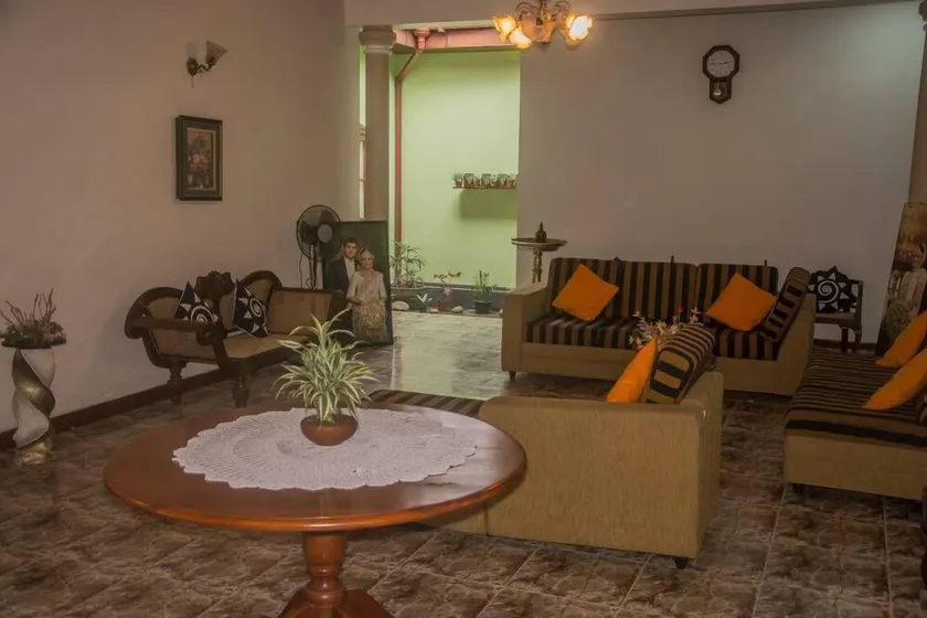 Granary Home Stay - Image 1