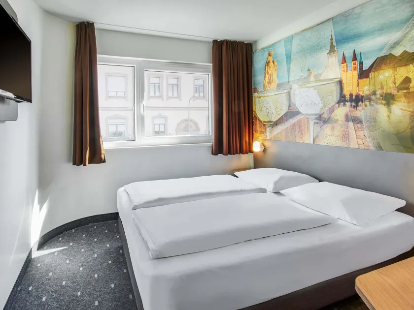 B&B Hotel Würzburg-City - Image 1