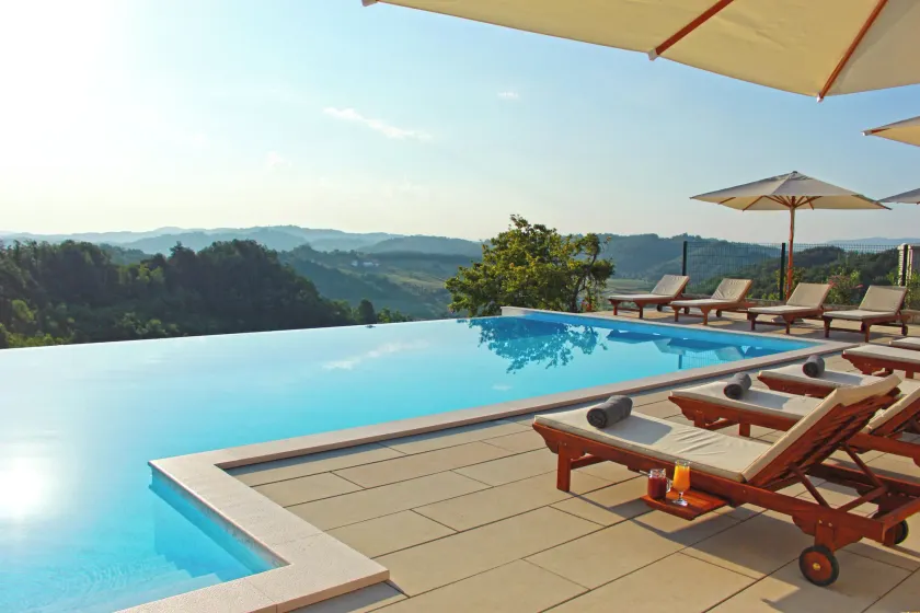 Winery, Restaurant & Pension Vuglec Breg - Image 1