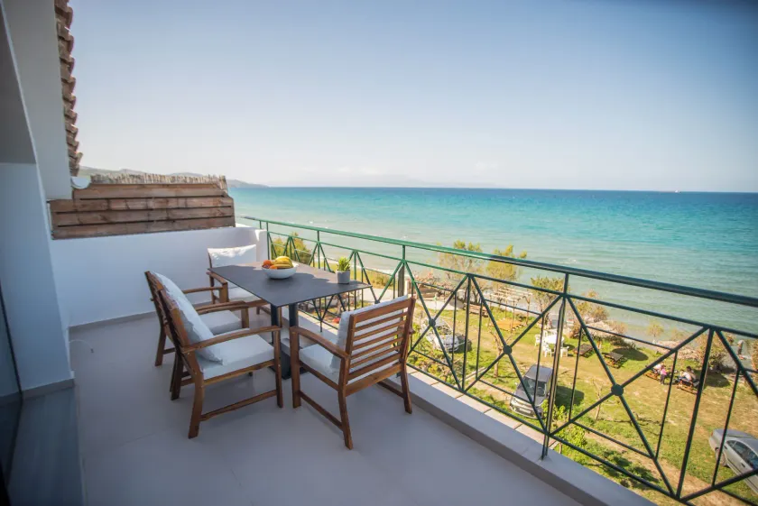 YOLO Resort - Sabbia - Image 1