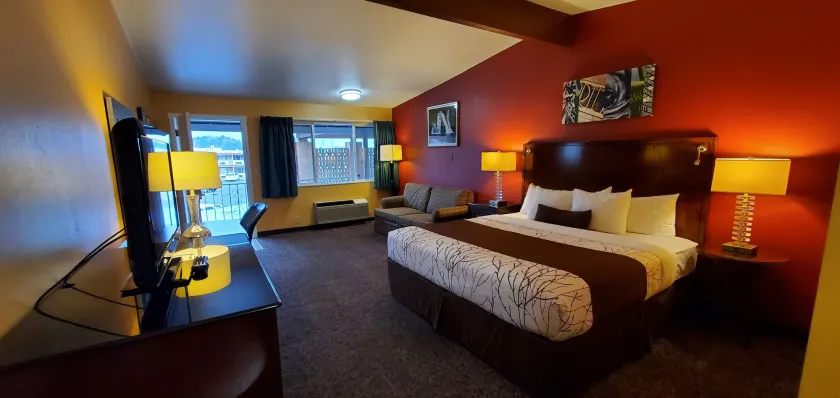Olympic Inn & Suites - Image 1