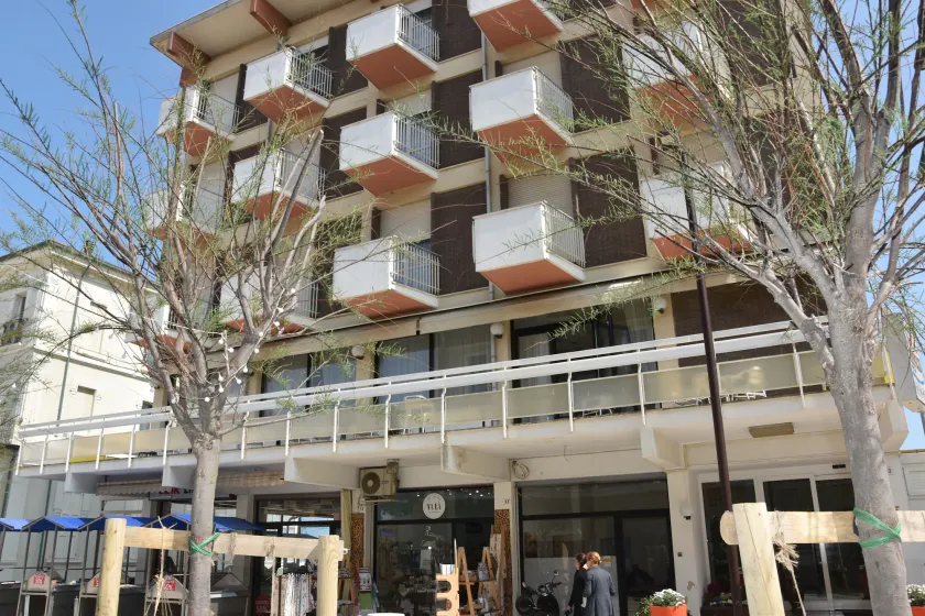 Hotel Suprem sul Mare - Image 1
