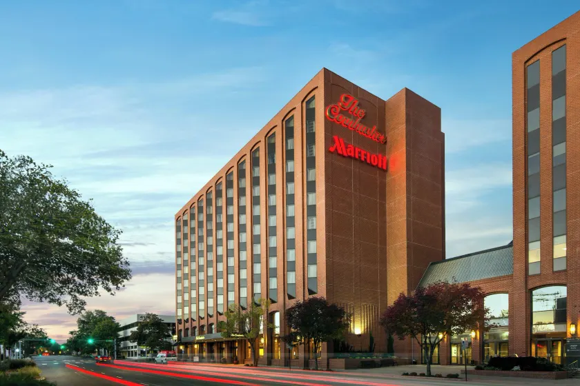 The Lincoln Marriott Cornhusker Hotel - Image 1