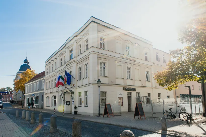 Hotel & Restaurant "Deutscher Kaiser" - Image 1