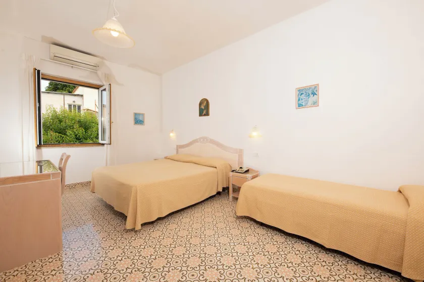 Hotel Candia - Image 1