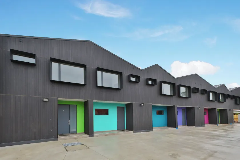 Quality Apartments Dandenong - Image 1