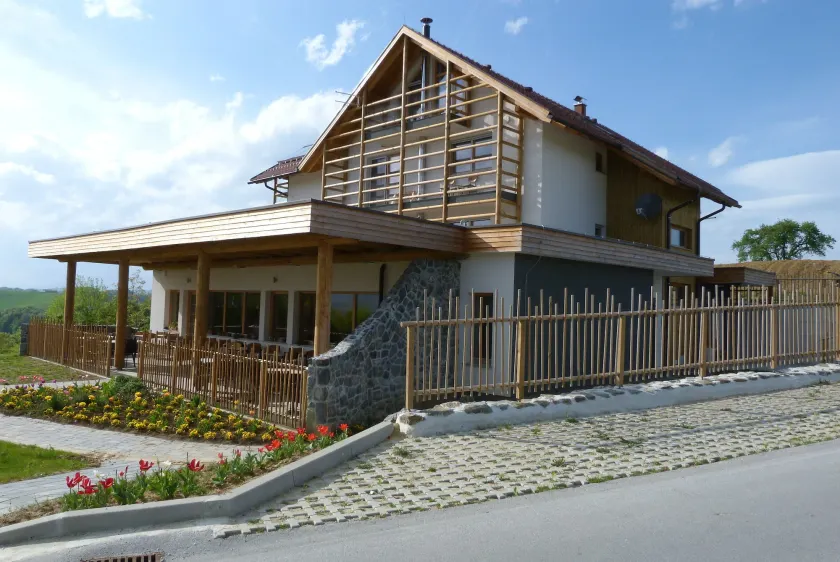 Guest House Eco Vila Mila - Image 1