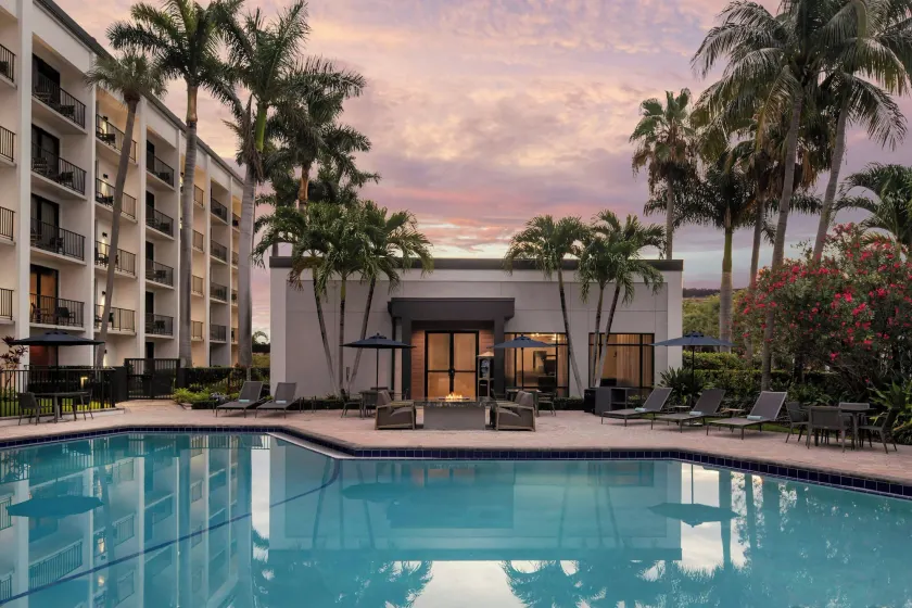 Courtyard by Marriott Fort Lauderdale East Lauderdale-by-the-Sea - Image 1