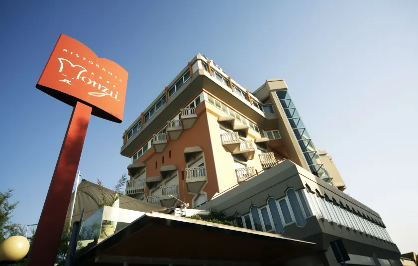 City Hotel - Image 1