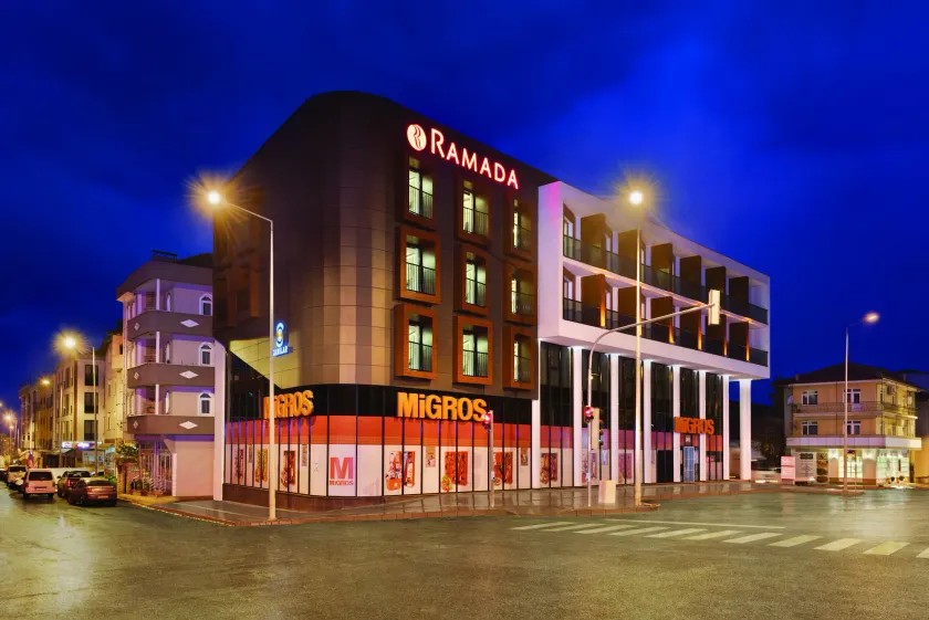 Ramada by Wyndham Sakarya Hendek - Image 1