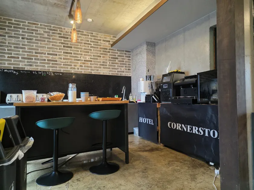 Cornerstone Hotel - Image 1