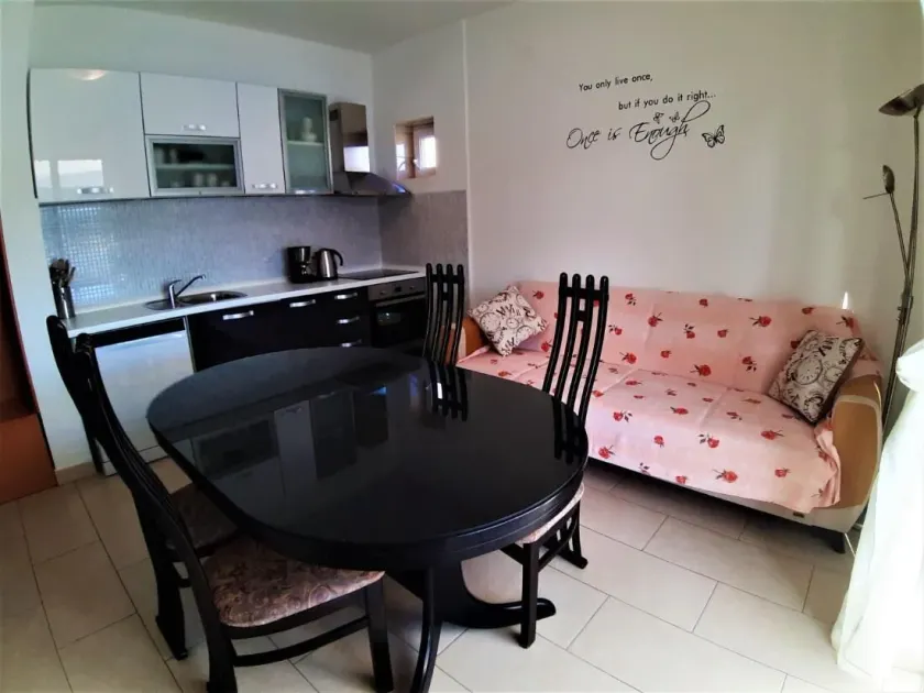Guesthouse Raffaello - Image 1