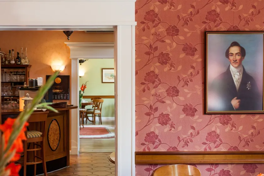 Hotel Garni Schlossgarten - Image 1