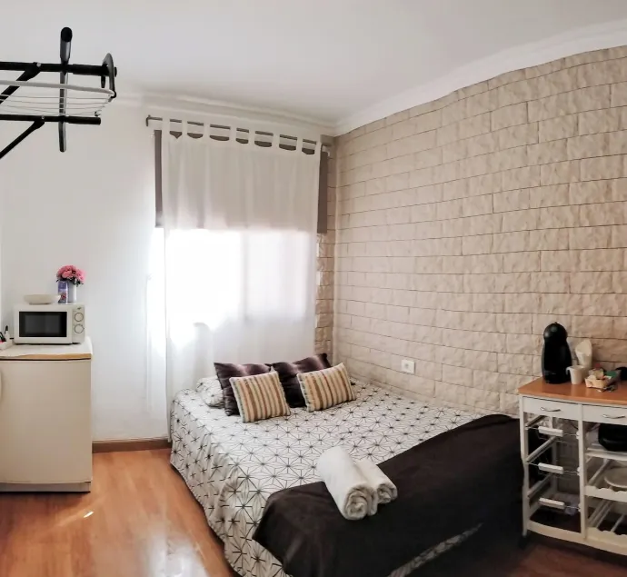 Room-big Room Tenerife Sur & Private Bat - Image 1