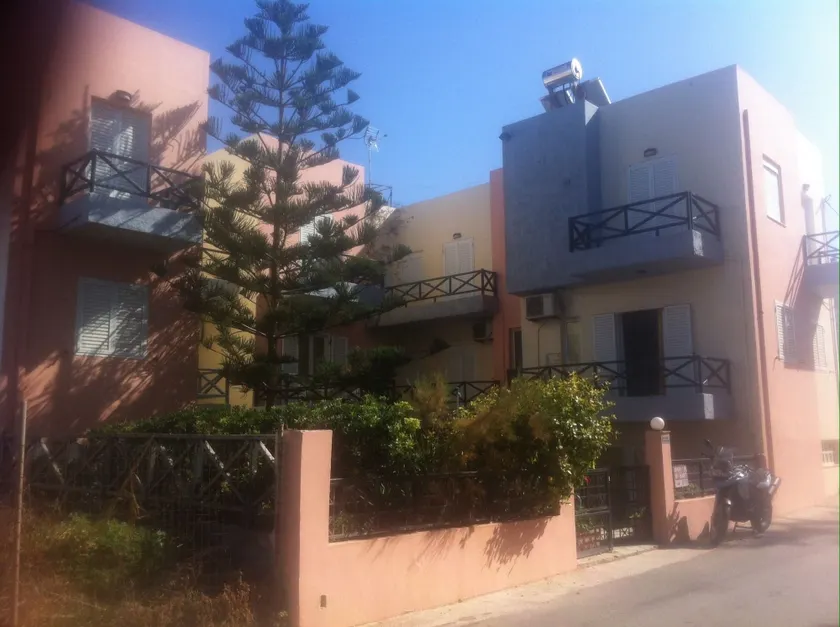 Stella Apartments - Image 1