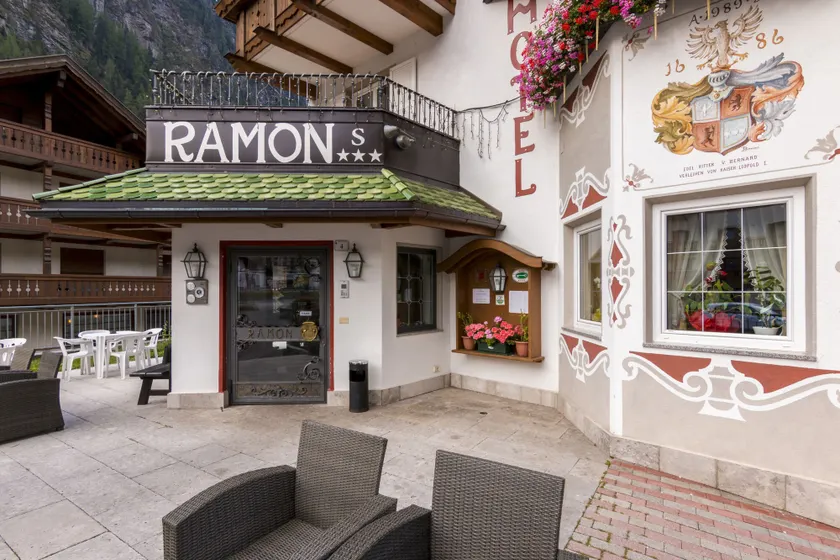 Hotel Ramon - Image 1