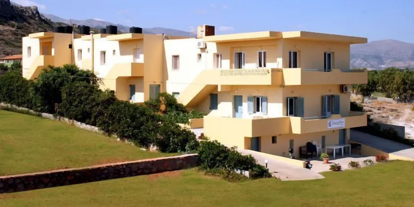 Nautilus Apartments - Image 1