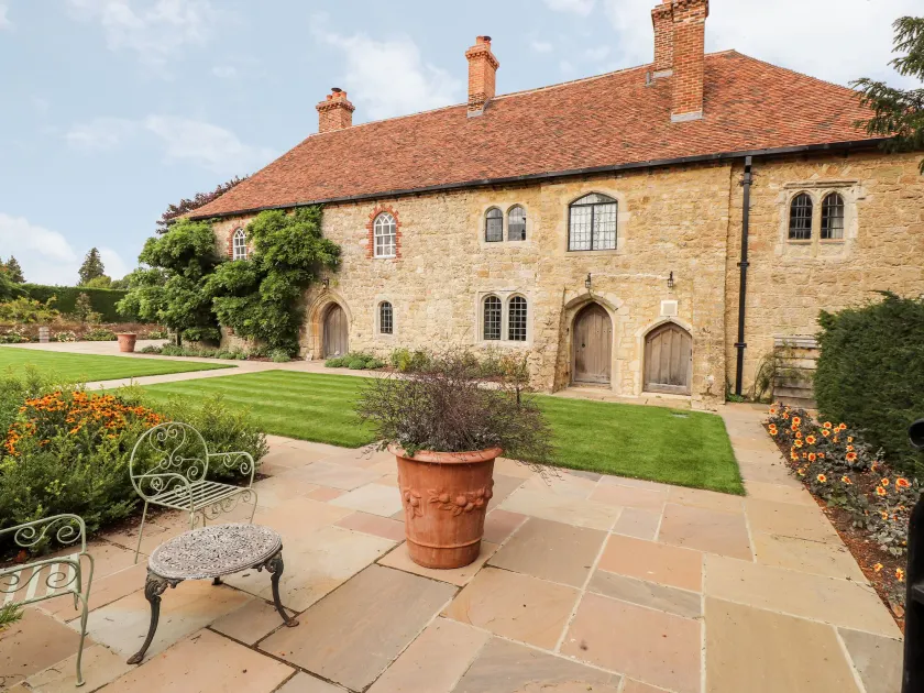Battel Hall - Image 1