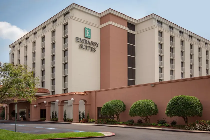 Embassy Suites Hotel Baton Rouge - Image 1
