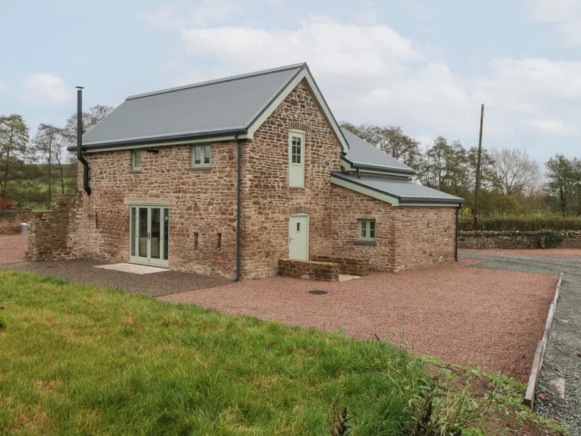 Velindra Farm Cottage - Image 1