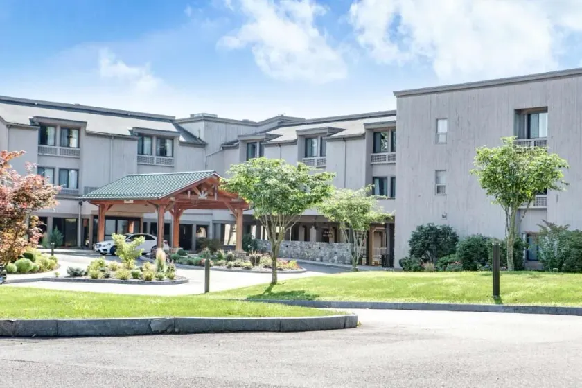 Heritage Hotel, Golf & Conference Center - Image 1