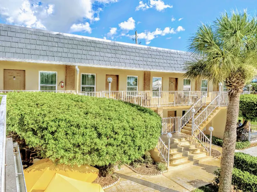 Inn on the Gulf - Image 1