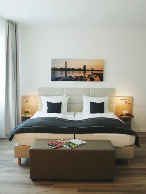 Four Stars by City Hotel - Image 1