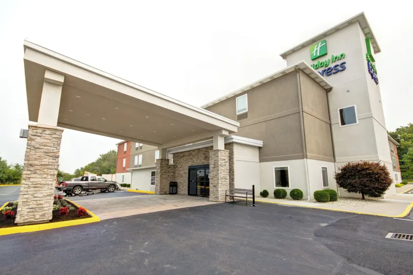 Holiday Inn Express Columbus South - Obetz by IHG - Image 1