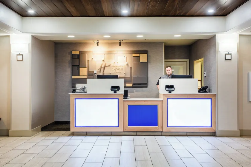 Holiday Inn Express Hotel & Suites Lewisburg by IHG - Image 1
