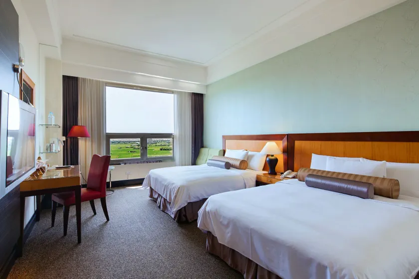 Hotel Les Champs - Image 1
