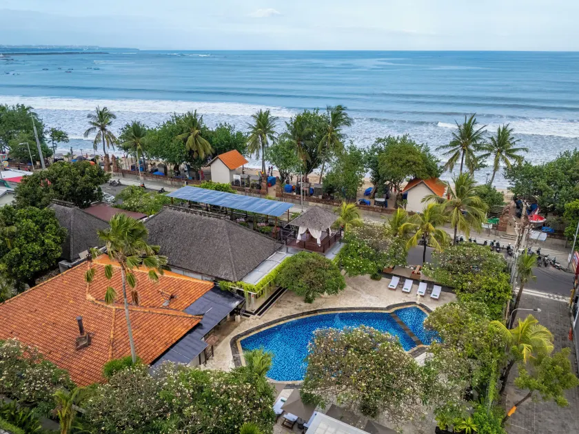 Kuta Seaview Beach Resort - Image 1
