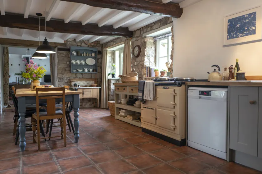 Little Underhill - Image 1