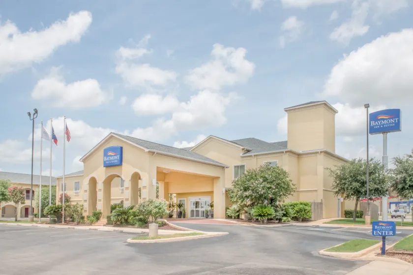 Baymont by Wyndham Pearsall - Image 1