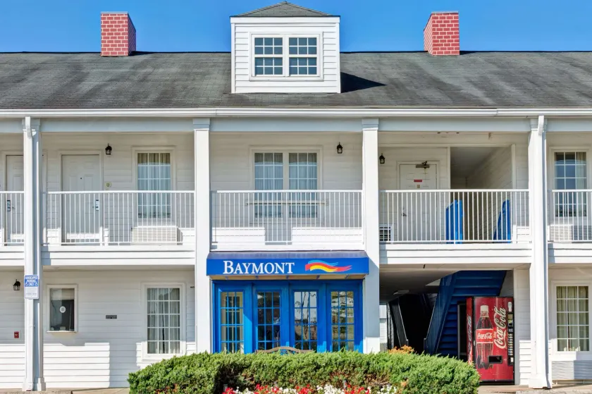 Baymont by Wyndham Sanford - Image 1