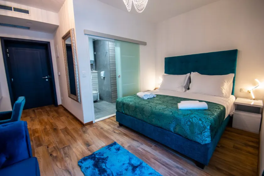 Center Luxury Rooms 1 - Image 1