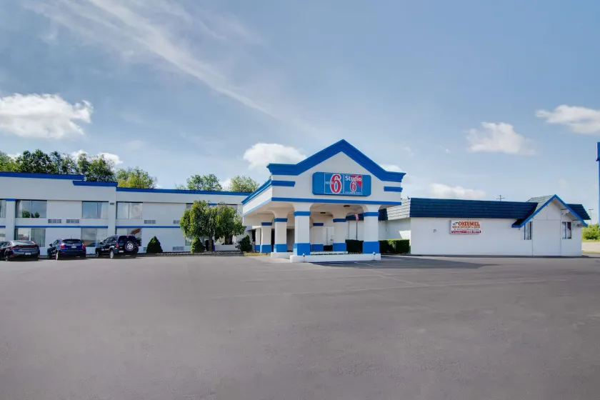 Studio 6 Suites Clarion, PA - Image 1