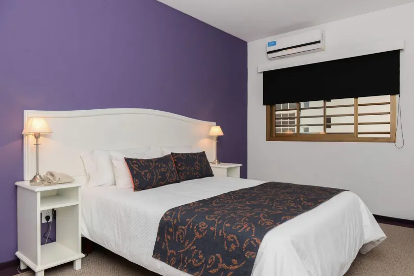 Santiago Hotel - Image 1