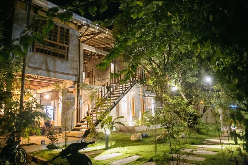 The Flying Fish Hostel - Image 1