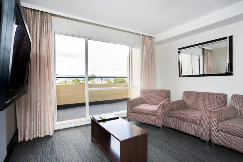 St Ives Apartments - Image 1