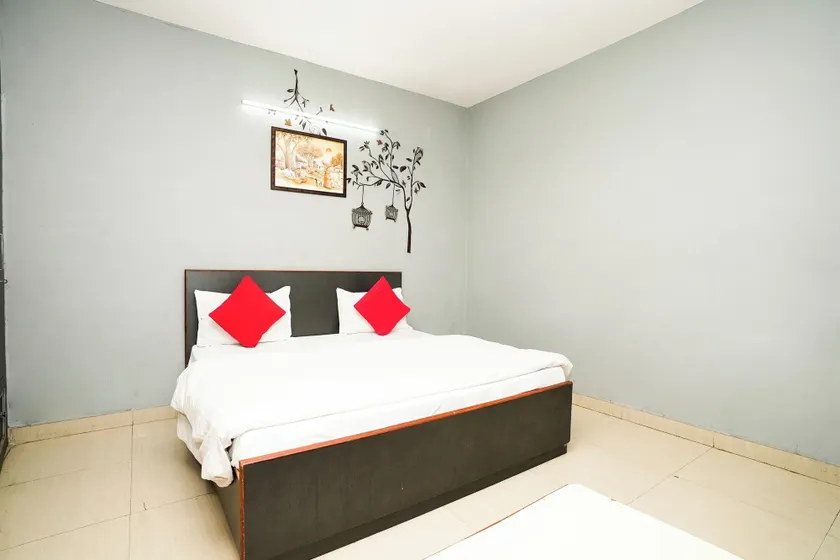 SUNRISE GUEST HOUSE - Image 1