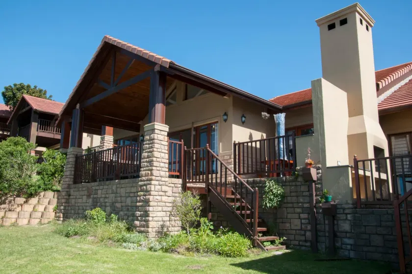 Villa 13 - Image 1