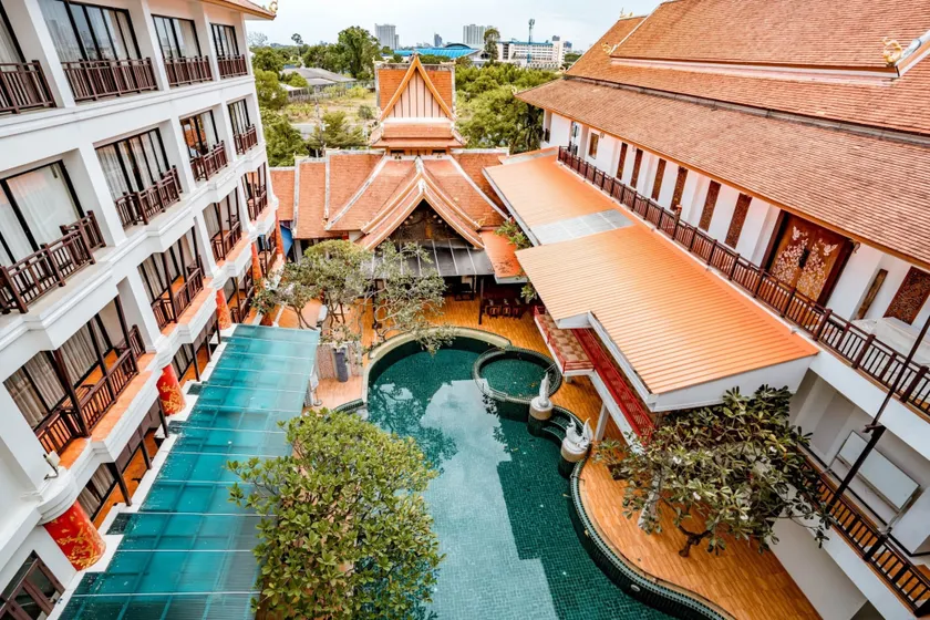 Lanna Hotel by Kasalong Resort and Spa Pattaya - Image 1