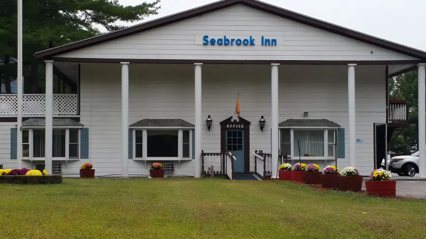 Seabrook Inn - Image 1