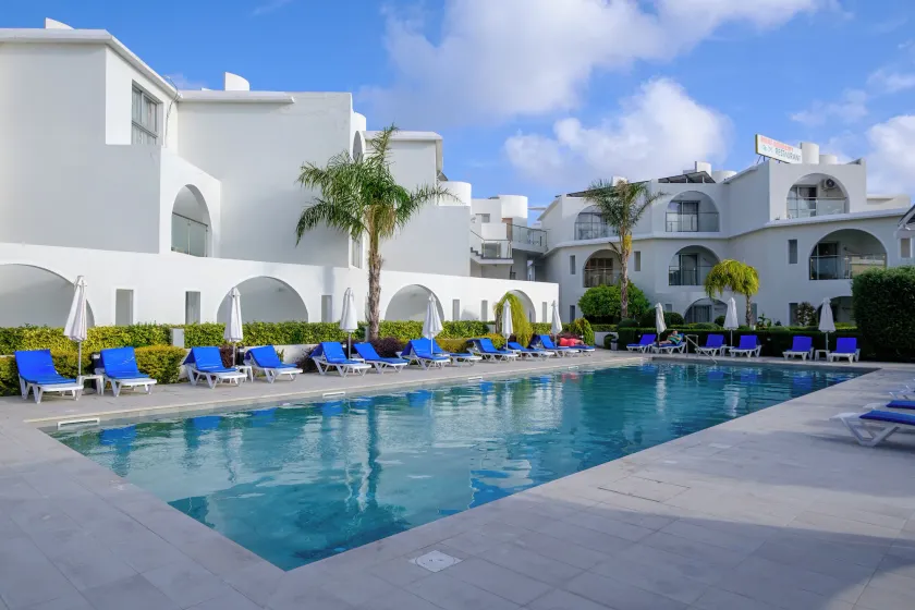 Pandream Hotel Apartments - Image 1