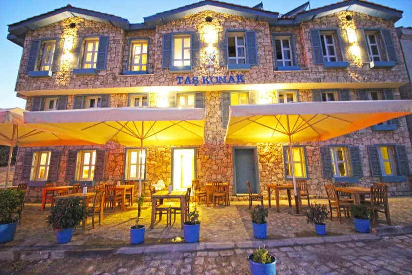 Onal Tas Konak - Image 1