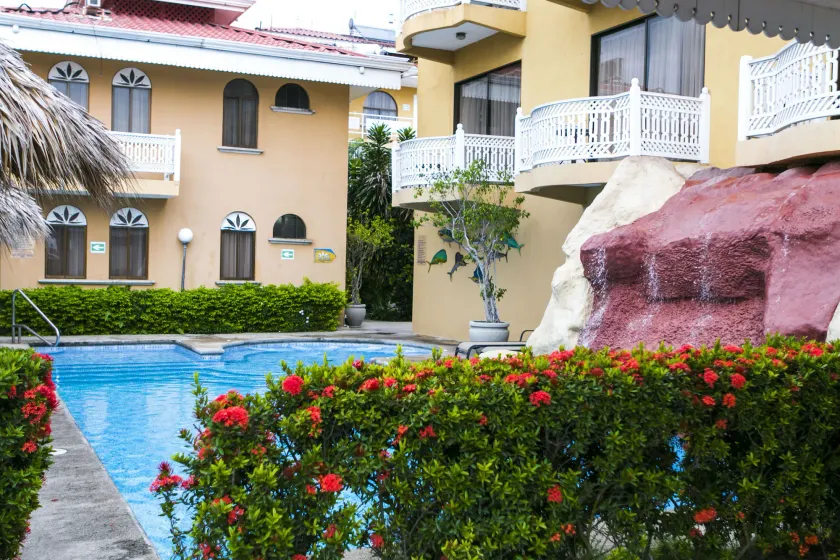 Hotel Alamar - Image 1